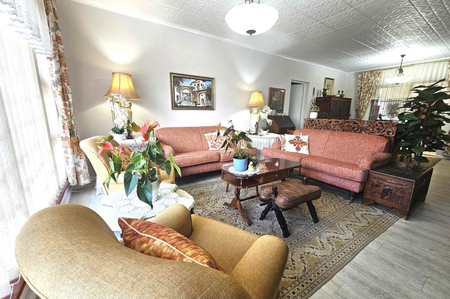 4 Bedroom Property for Sale in Wavecrest Eastern Cape